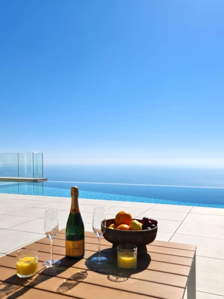 4 bedroom Villa for sale in Benitachell / Benitatxell with pool garage - € 1,990,000 (Ref: 9386353)