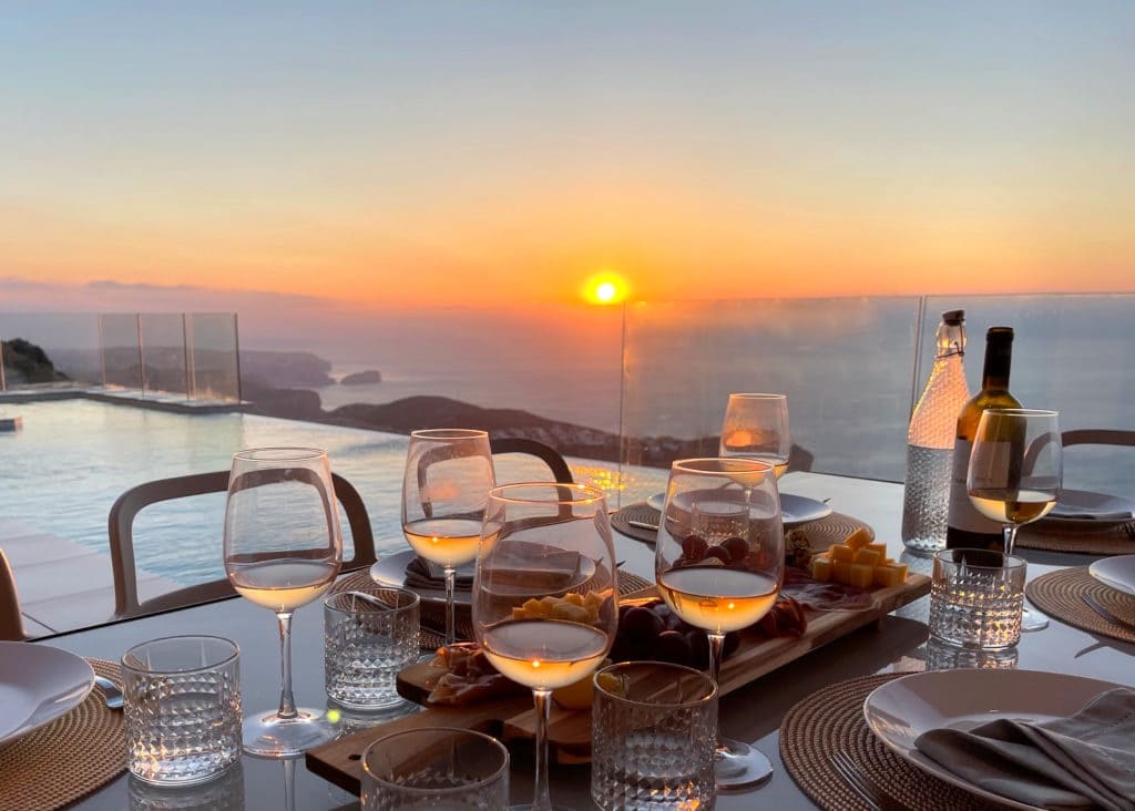 4 bedroom Villa for sale in Benitachell / Benitatxell with pool garage - € 1,990,000 (Ref: 9386353)