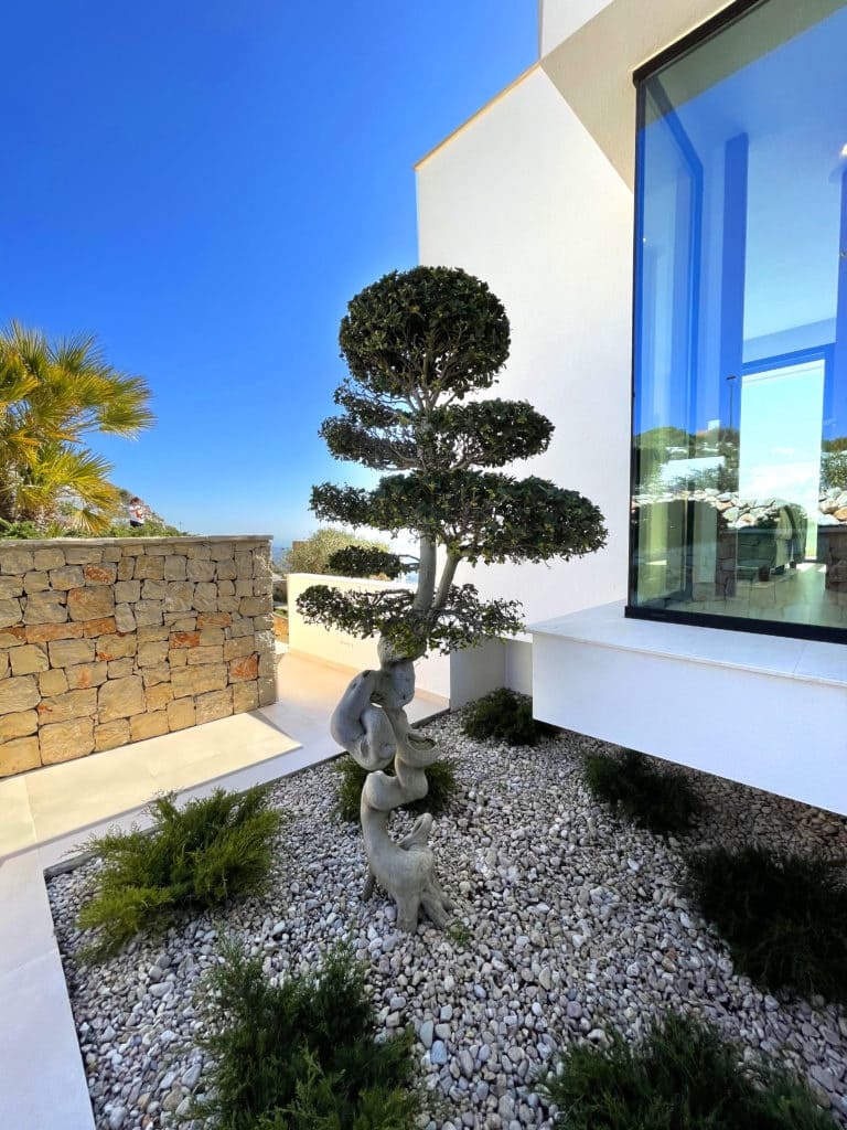 4 bedroom Villa for sale in Benitachell / Benitatxell with pool garage - € 1,990,000 (Ref: 9386353)