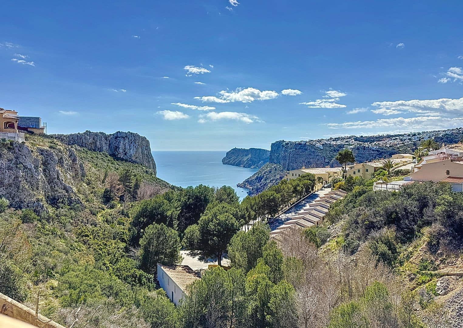 4 soveværelse Villa til salg i Benitachell / Benitatxell med swimmingpool garage - € 495.000 (Ref: 9386355)