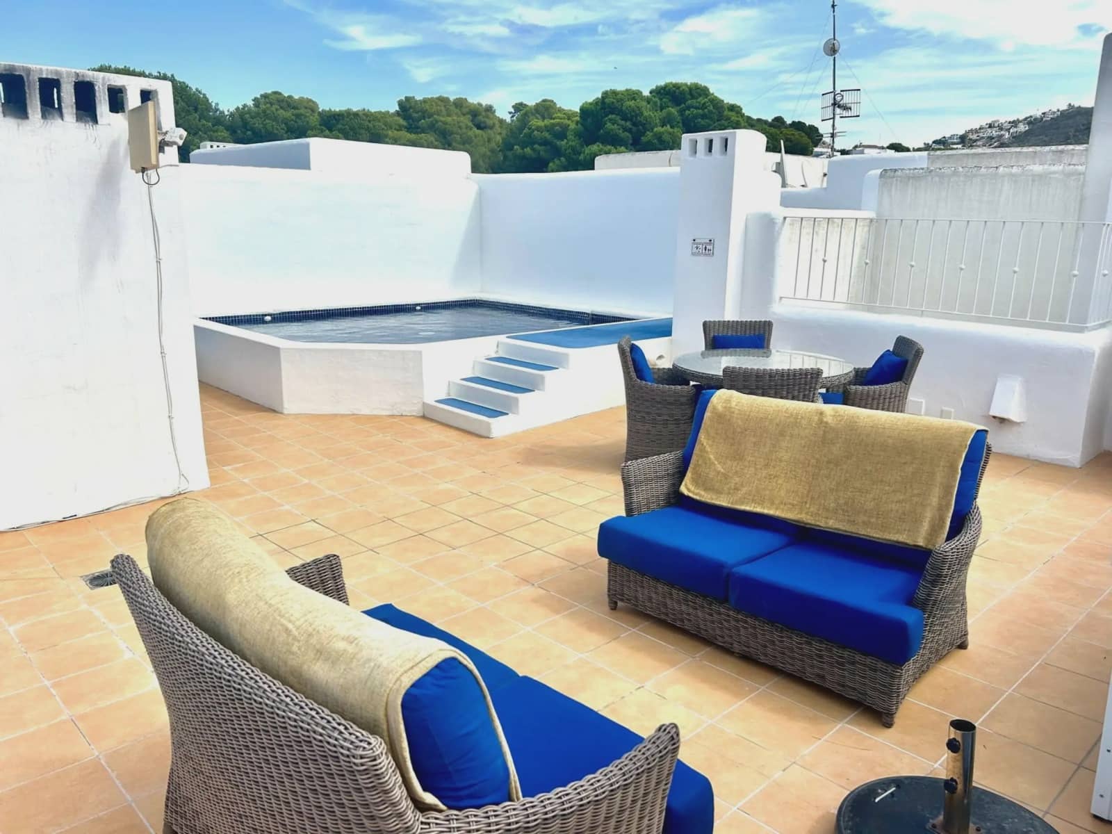 2 quarto Penthouse para venda em Moraira com piscina - 649 000 € (Ref: 9548616)