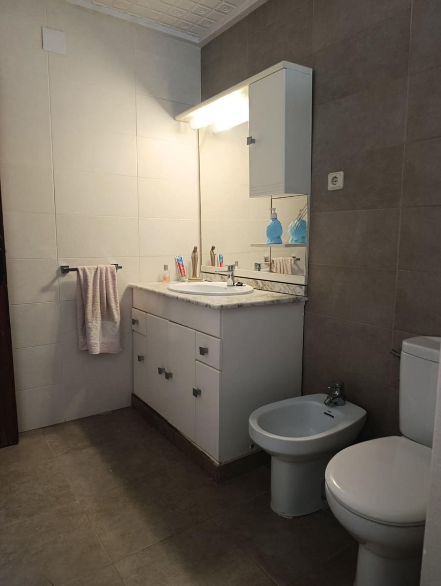 4 bedroom Villa for sale in Ontinyent with pool - € 250,000 (Ref: 10067864)