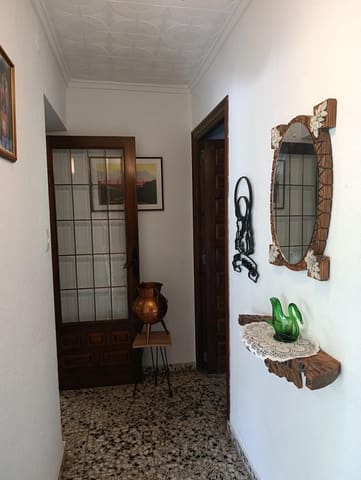 4 bedroom Villa for sale in Ontinyent with pool - € 250,000 (Ref: 10067864)
