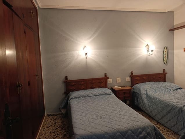 4 bedroom Villa for sale in Ontinyent with pool - € 250,000 (Ref: 10067864)