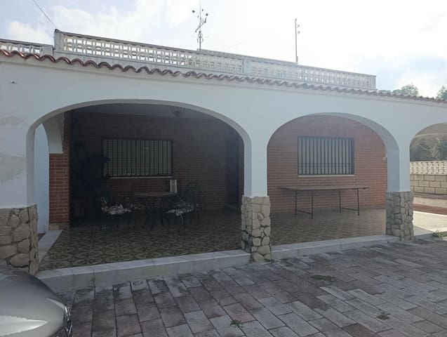4 bedroom Villa for sale in Ontinyent with pool - € 250,000 (Ref: 10067864)