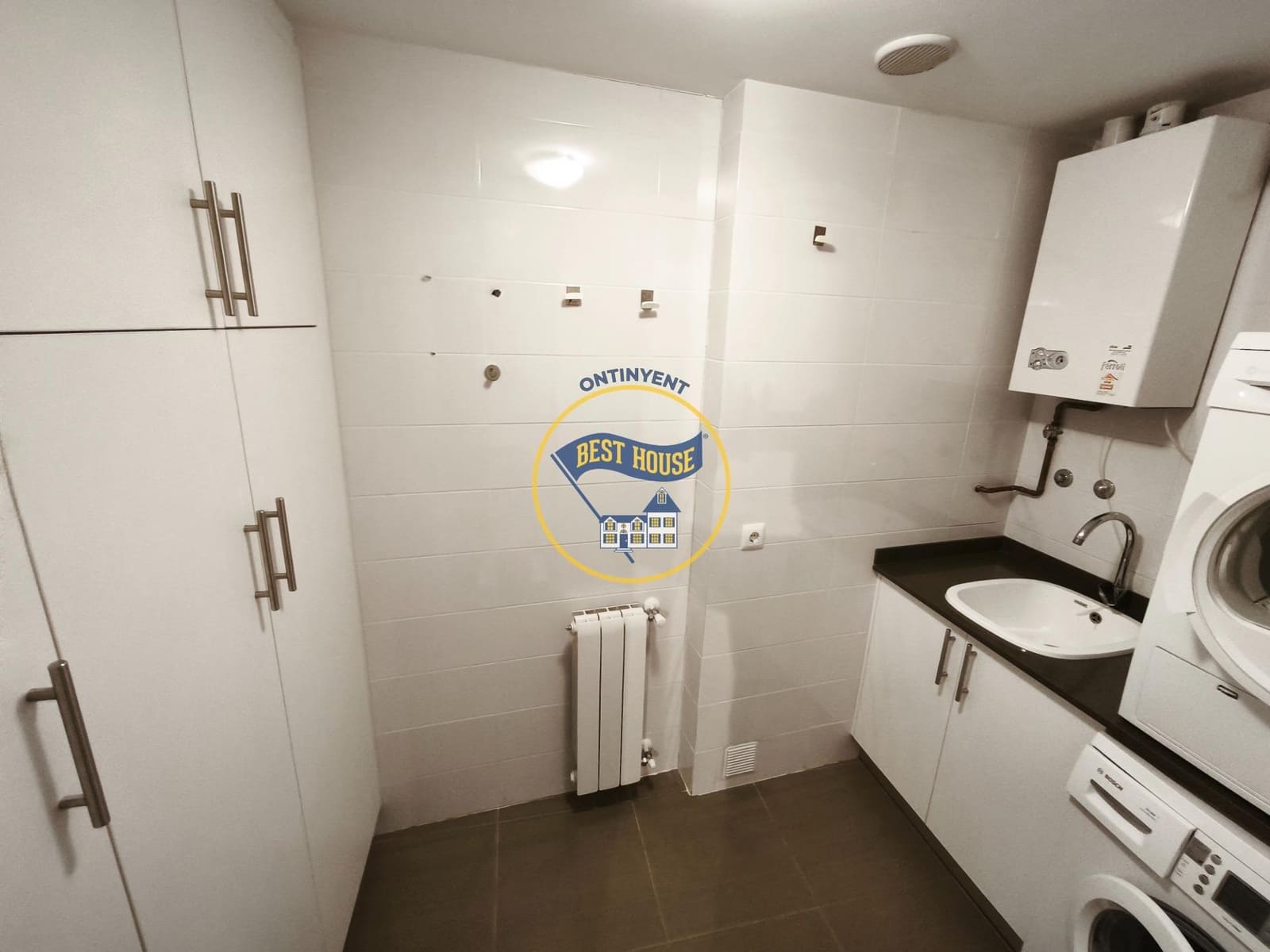 Piso de 3 habitaciones en Ontinyent en venta - 380.000 € (Ref: 10076611)