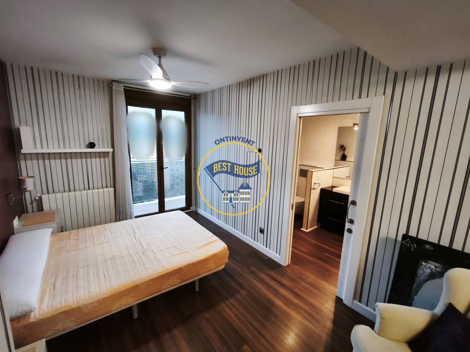 Piso de 3 habitaciones en Ontinyent en venta - 380.000 € (Ref: 10076611)