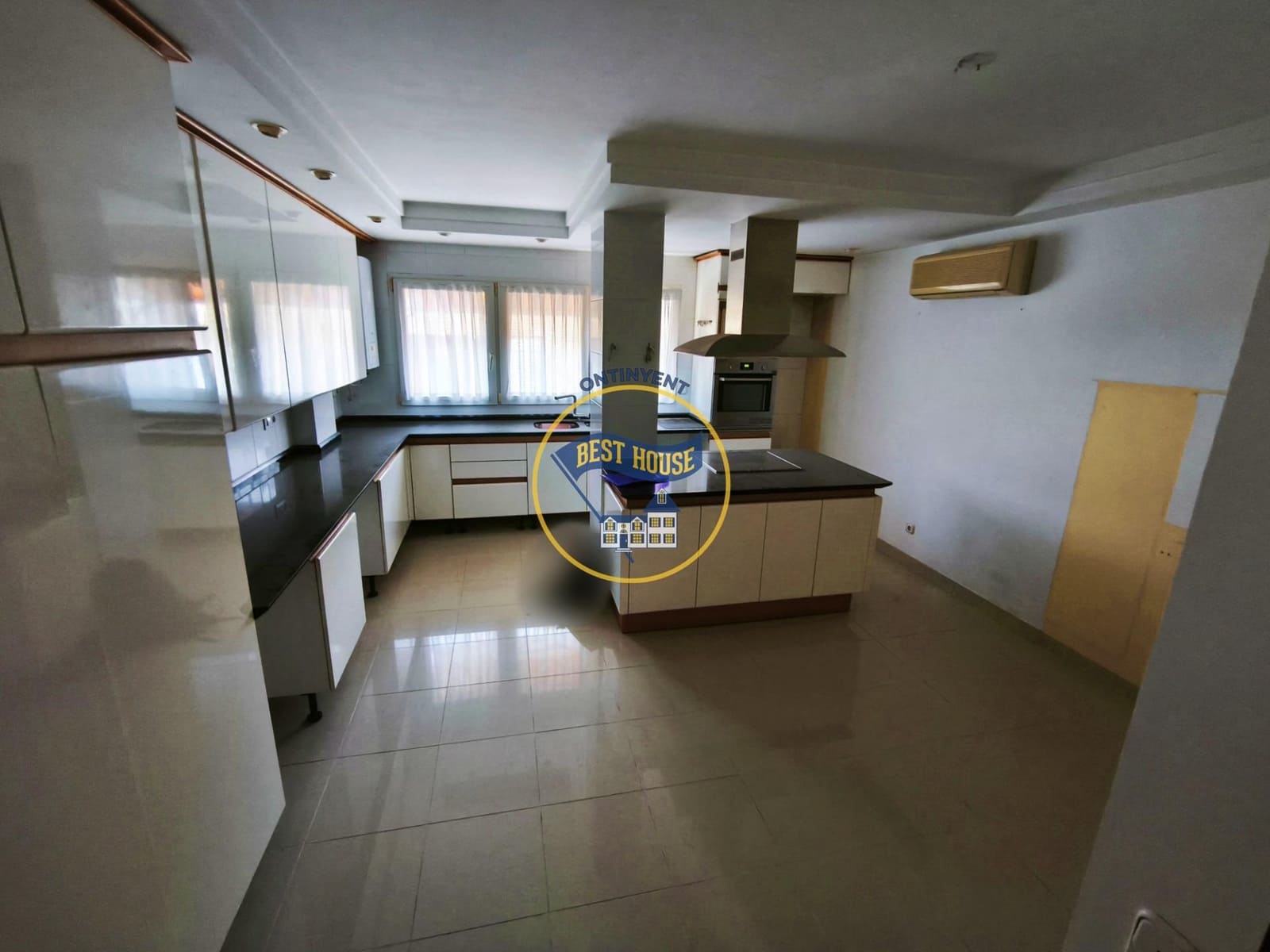 3 makuuhuone Asunto myytävänä paikassa Ontinyent - 290 000 € (Ref: 10076612)