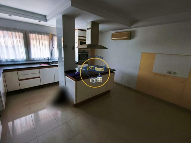 3 makuuhuone Asunto myytävänä paikassa Ontinyent - 290 000 € (Ref: 10076612)