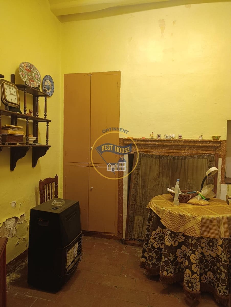 5 slaapkamer Huis te koop in Bocairent - € 70.000 (Ref: 10098338)