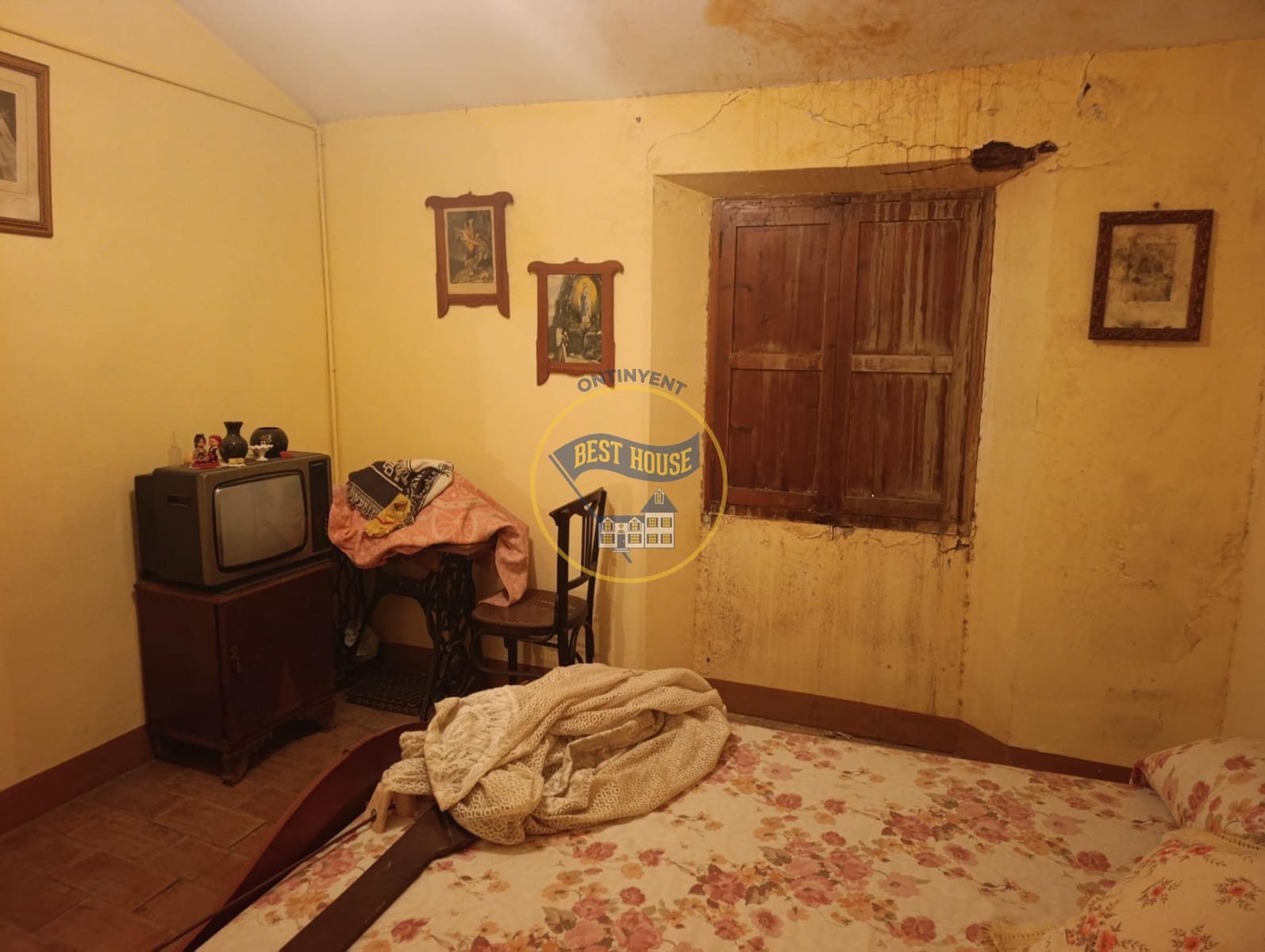 5 slaapkamer Huis te koop in Bocairent - € 70.000 (Ref: 10098338)