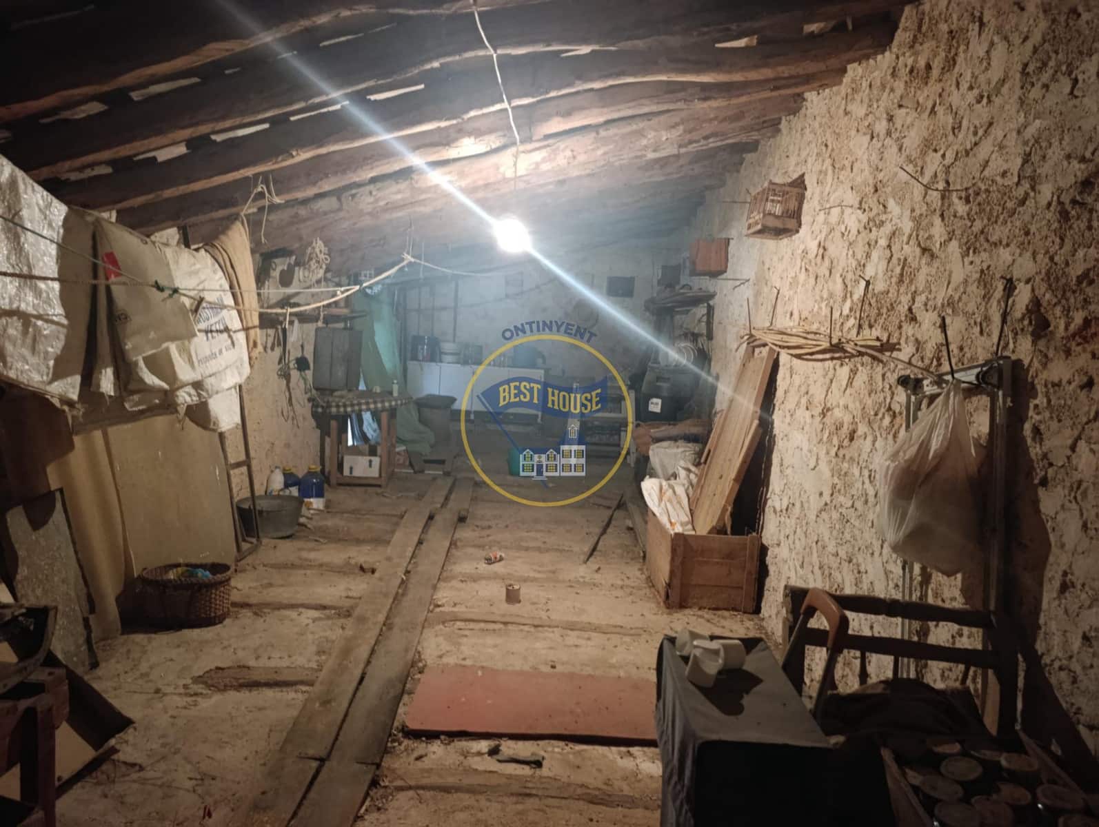 5 slaapkamer Huis te koop in Bocairent - € 70.000 (Ref: 10098338)