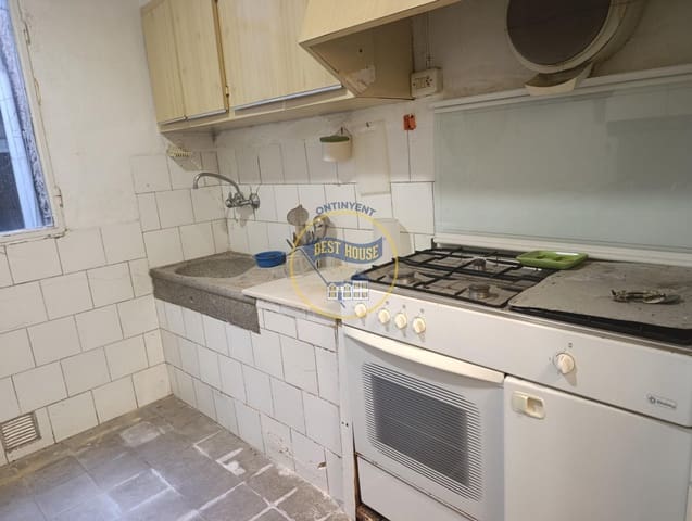 5 slaapkamer Huis te koop in Bocairent - € 70.000 (Ref: 10098338)