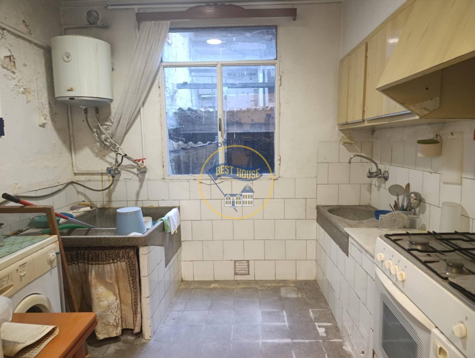 5 slaapkamer Huis te koop in Bocairent - € 70.000 (Ref: 10098338)
