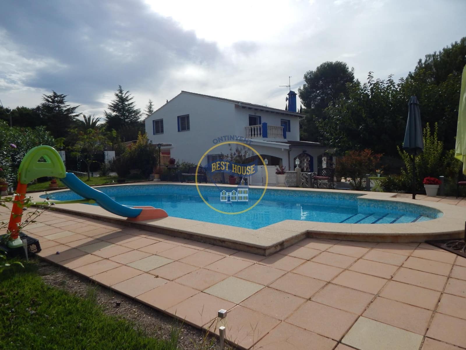 6 Zimmer Villa zu verkaufen in Ontinyent mit Pool - 395.000 € (Ref: 10120111)