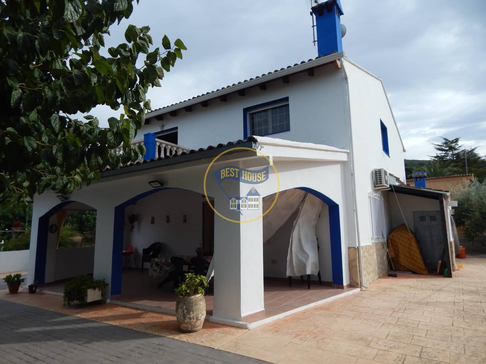 6 Zimmer Villa zu verkaufen in Ontinyent mit Pool - 395.000 € (Ref: 10120111)