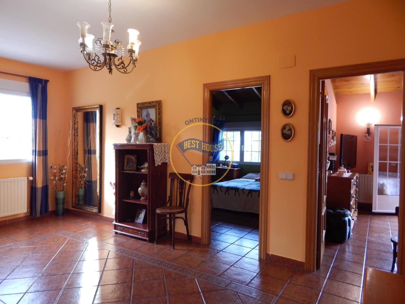 6 Zimmer Villa zu verkaufen in Ontinyent mit Pool - 395.000 € (Ref: 10120111)
