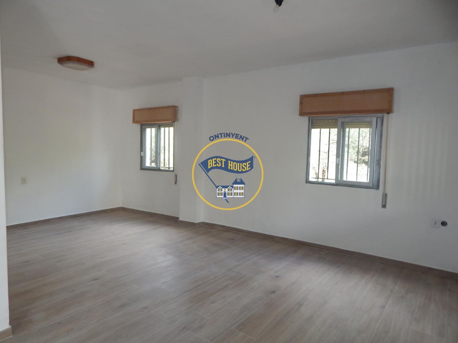 4 sovrum Villa till salu i Ontinyent - 150 000 € (Ref: 10120113)