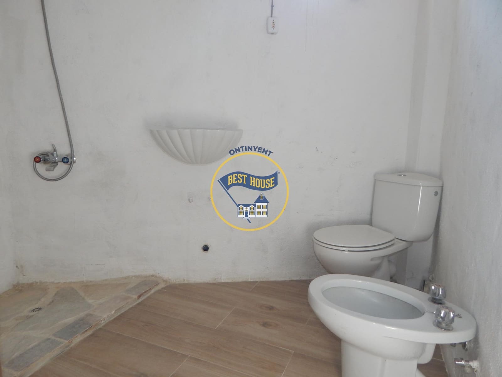 4 sovrum Villa till salu i Ontinyent - 150 000 € (Ref: 10120113)