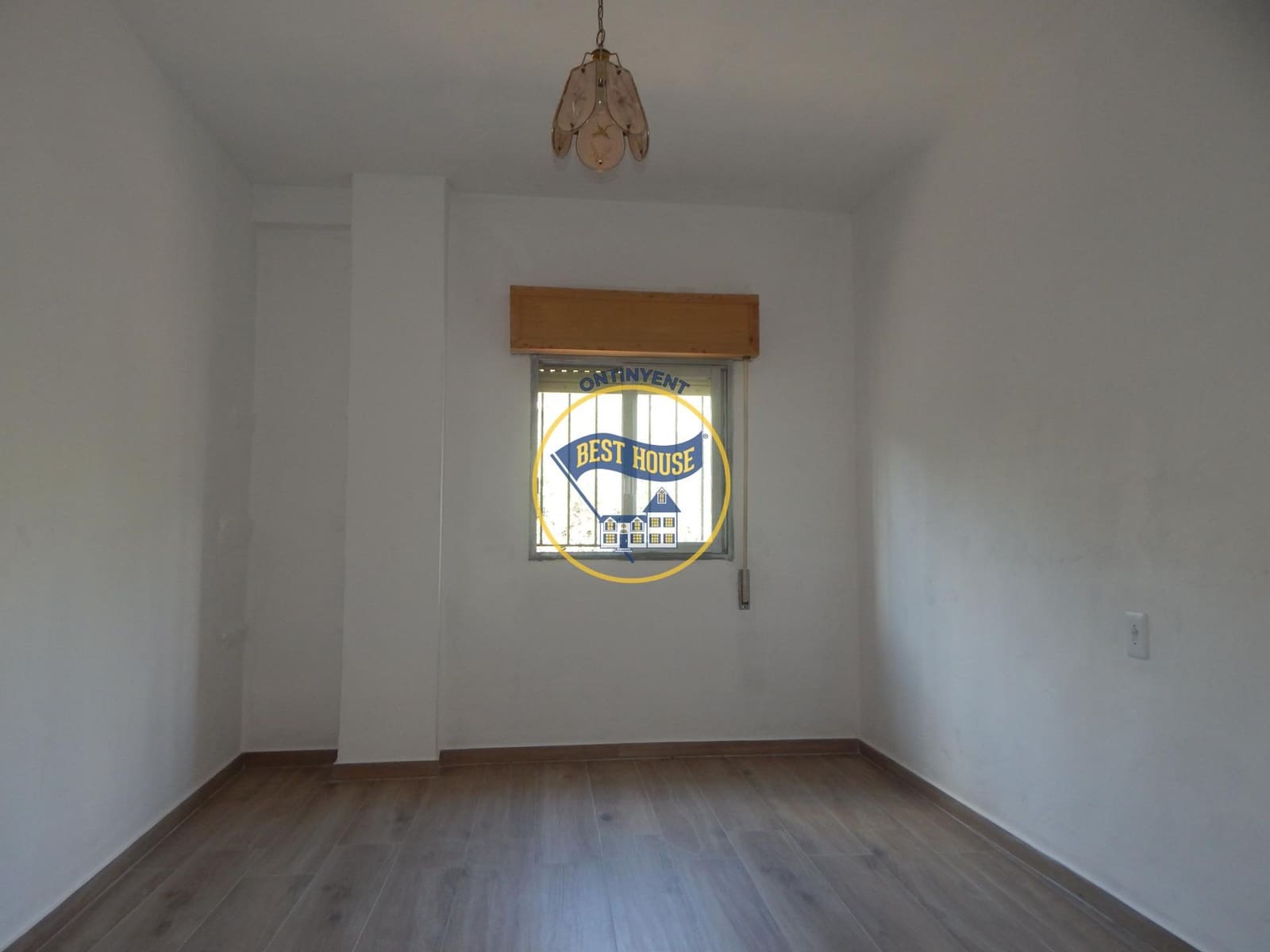 4 sovrum Villa till salu i Ontinyent - 150 000 € (Ref: 10120113)