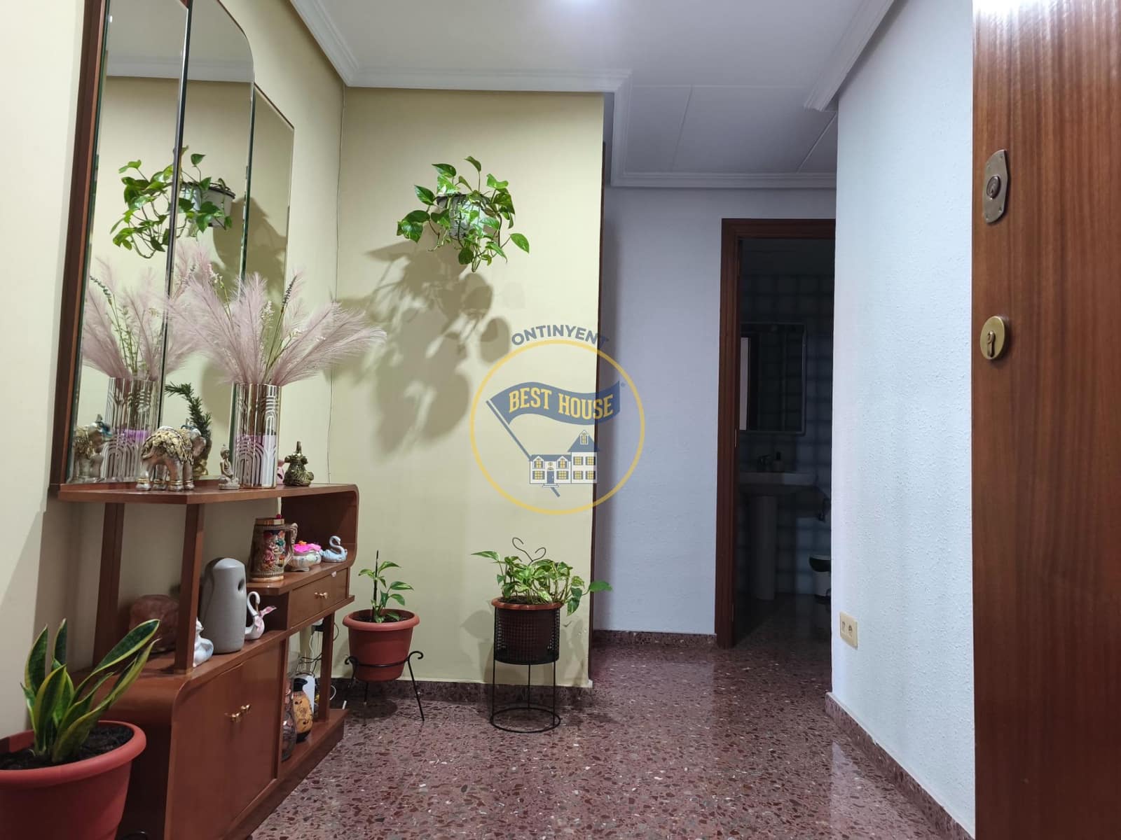 4 sovrum Lägenhet till salu i Ontinyent med garage - 190 000 € (Ref: 10120116)