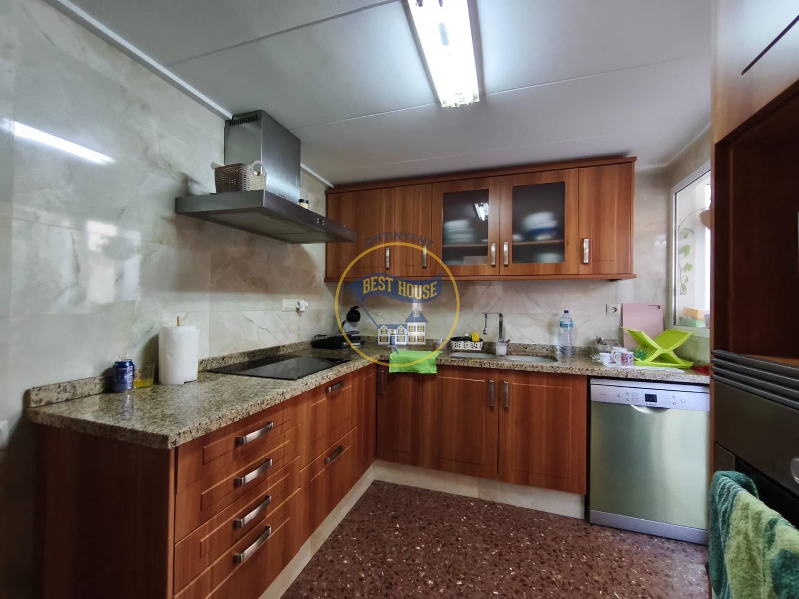 4 sovrum Lägenhet till salu i Ontinyent med garage - 190 000 € (Ref: 10120116)