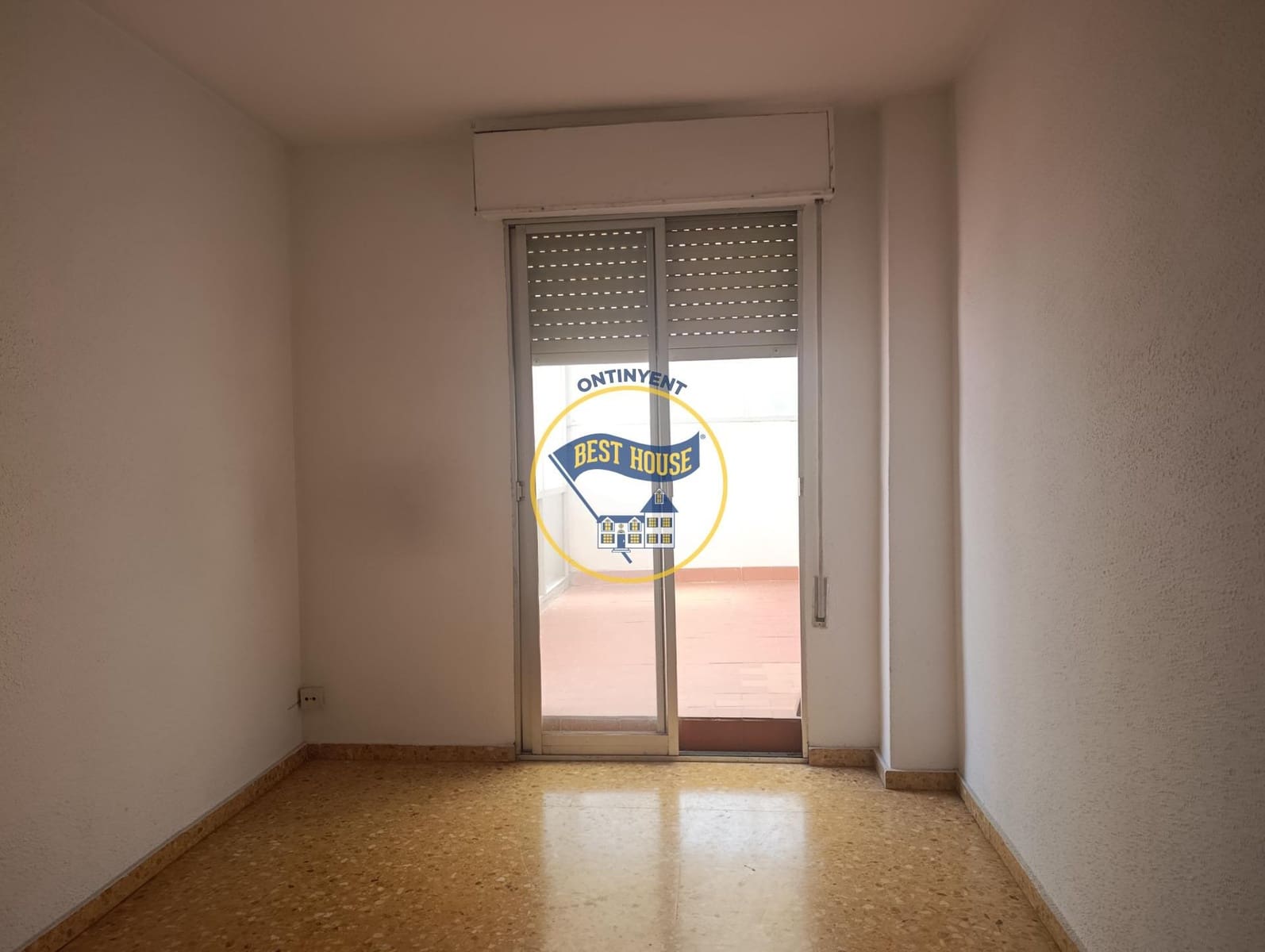 5 soveværelse Lejlighed til salg i Ontinyent - € 180.000 (Ref: 10120118)