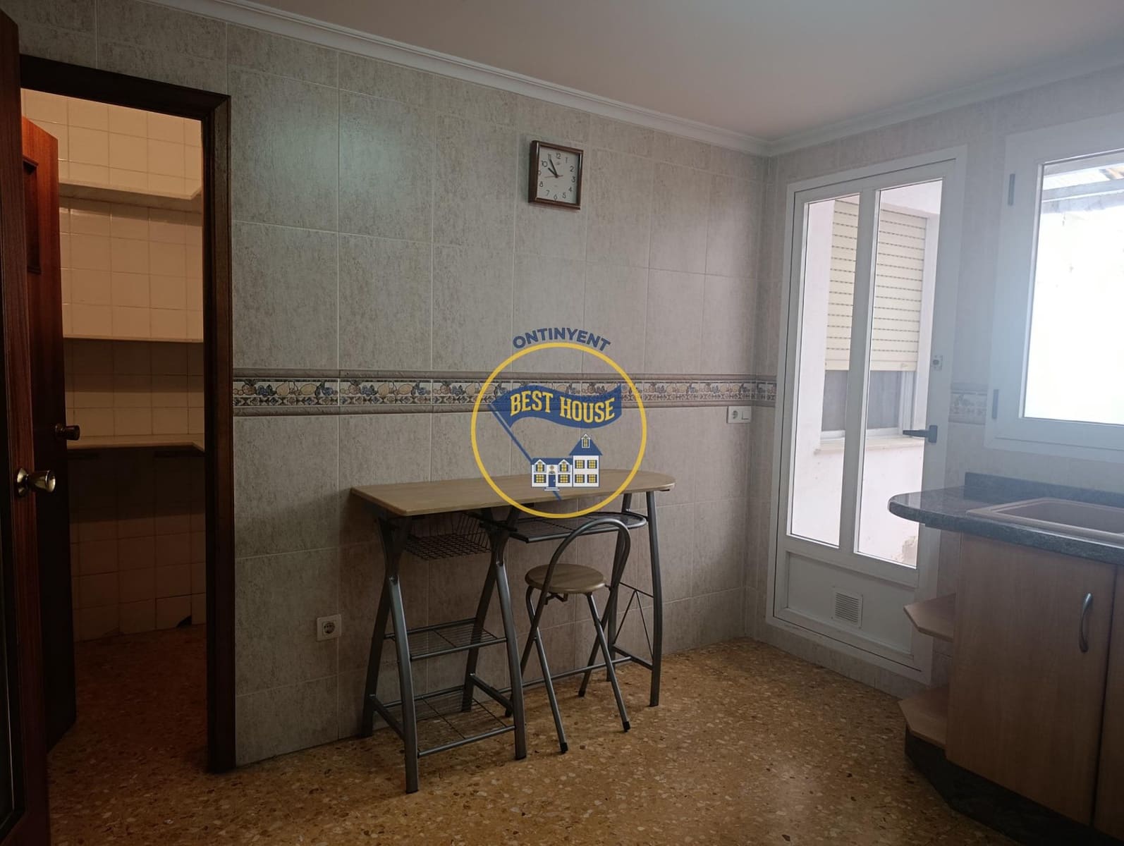 5 soveværelse Lejlighed til salg i Ontinyent - € 180.000 (Ref: 10120118)
