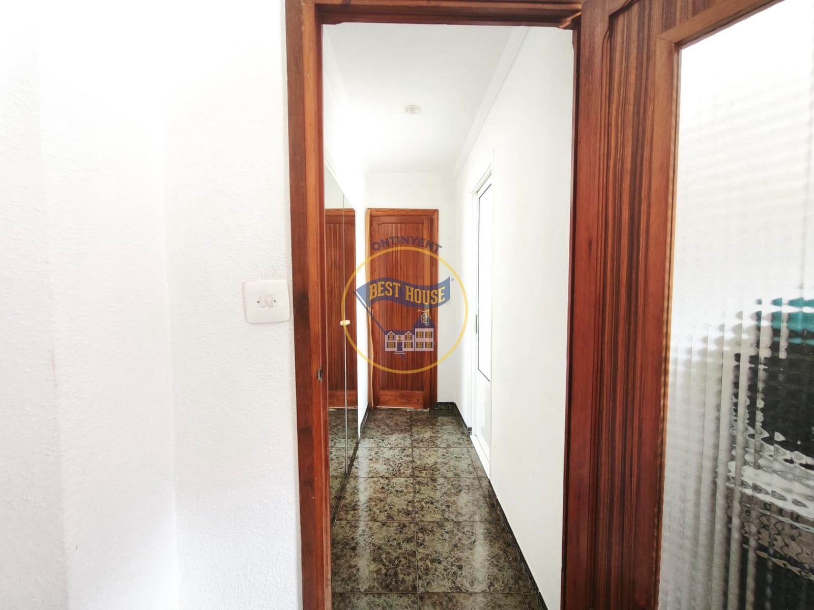 4 bedroom Flat for sale in L'Olleria - € 95,000 (Ref: 10120119)