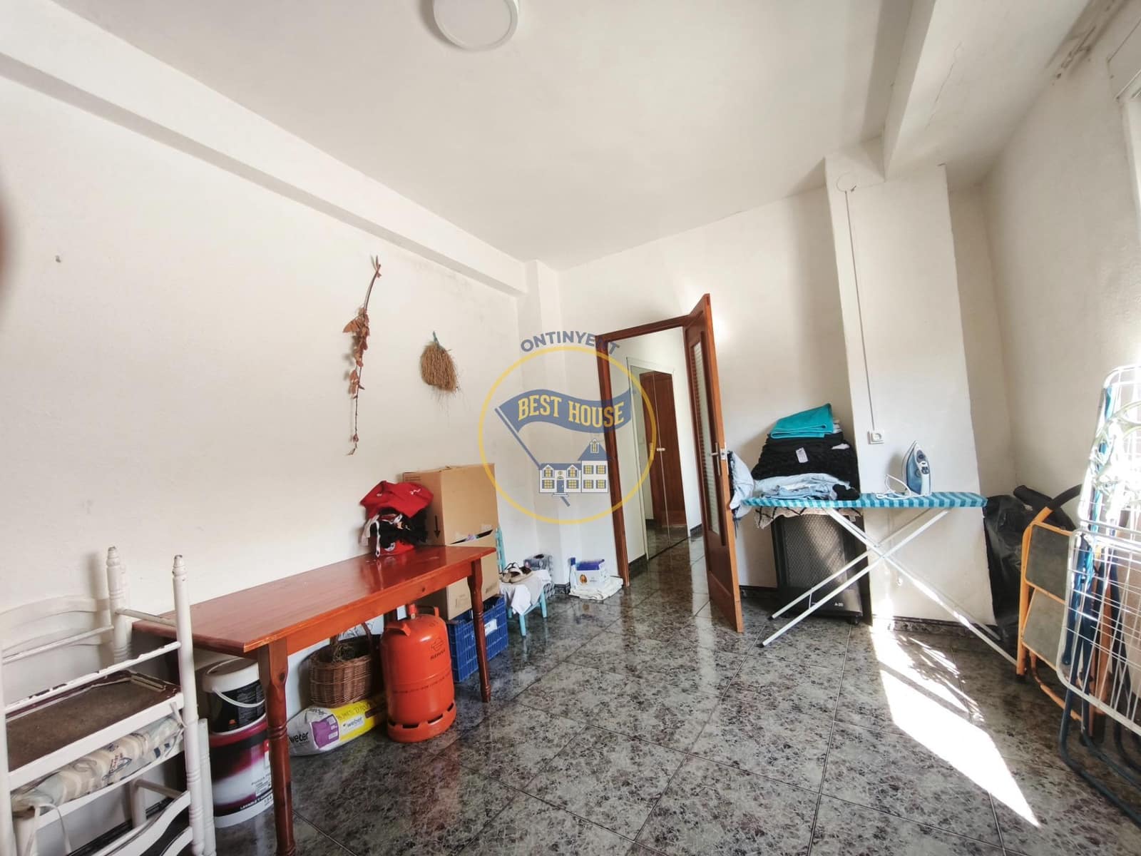 4 bedroom Flat for sale in L'Olleria - € 95,000 (Ref: 10120119)