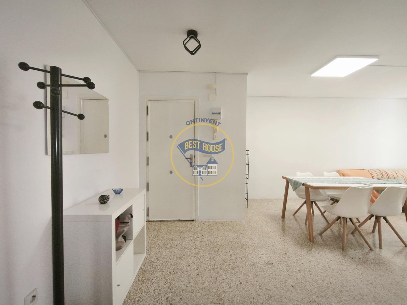3 slaapkamer Flat te koop in Ontinyent - € 130.000 (Ref: 10120120)
