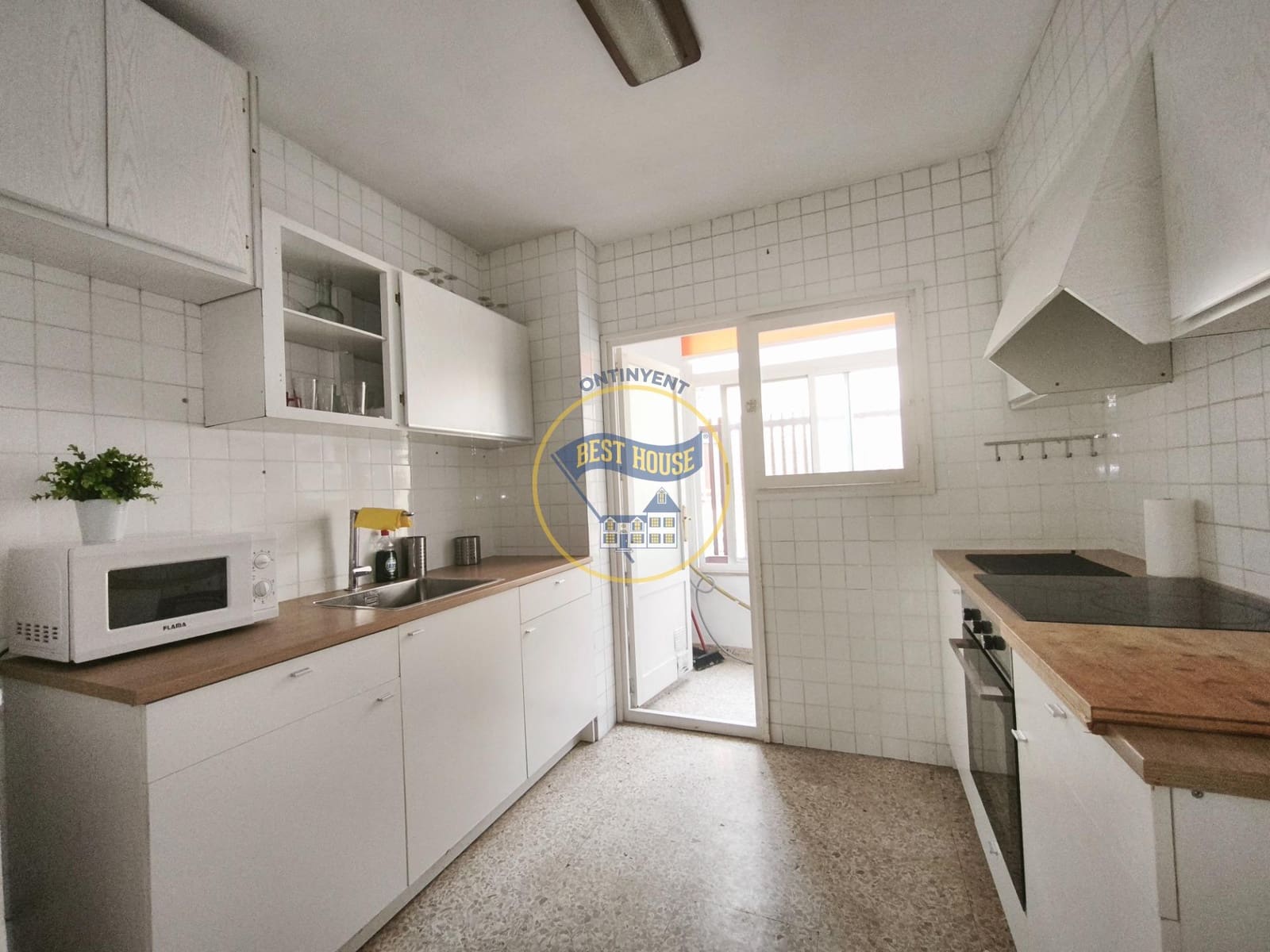 3 slaapkamer Flat te koop in Ontinyent - € 130.000 (Ref: 10120120)