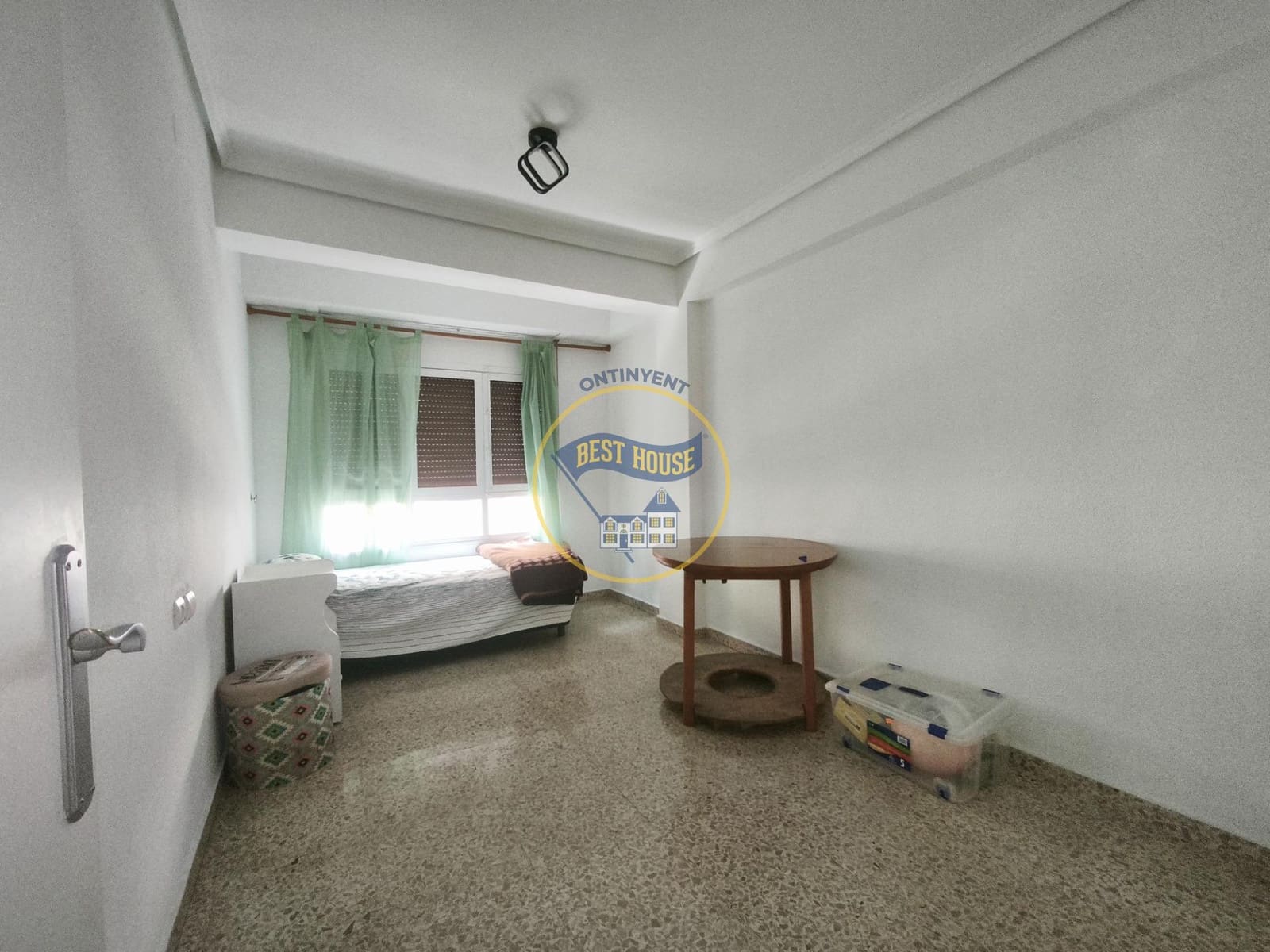 3 slaapkamer Flat te koop in Ontinyent - € 130.000 (Ref: 10120120)