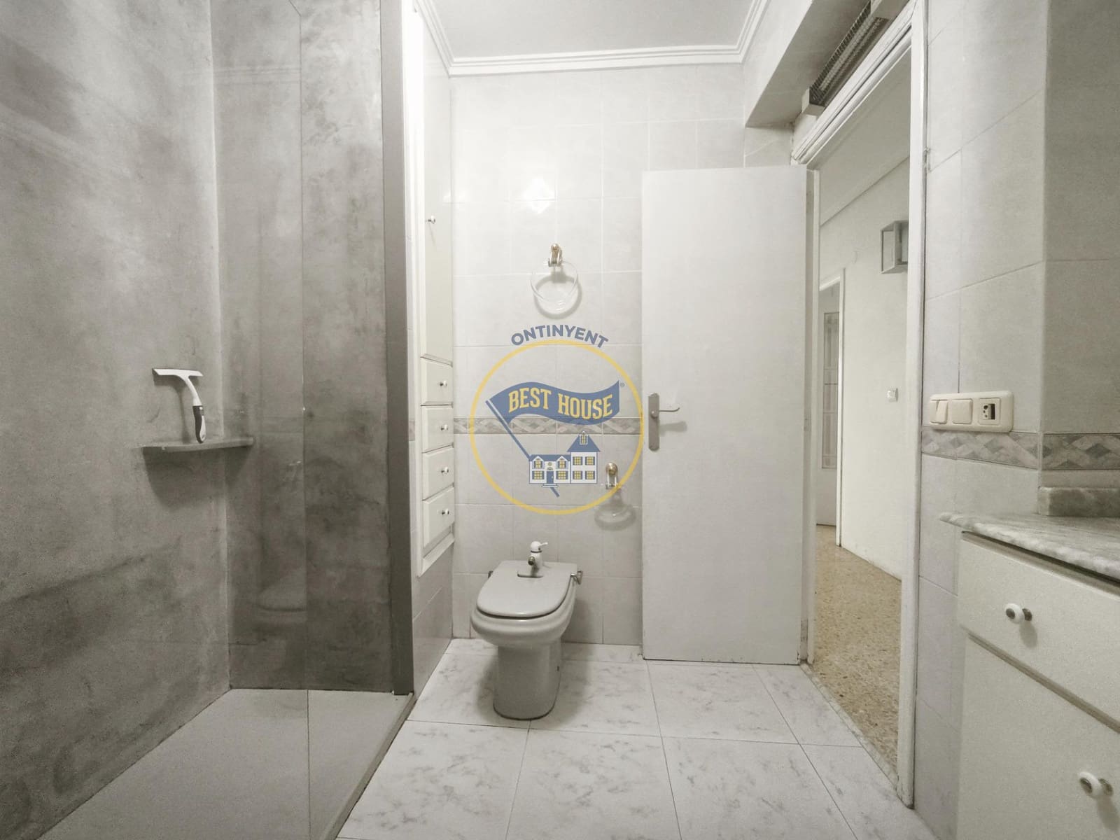 3 slaapkamer Flat te koop in Ontinyent - € 130.000 (Ref: 10120120)