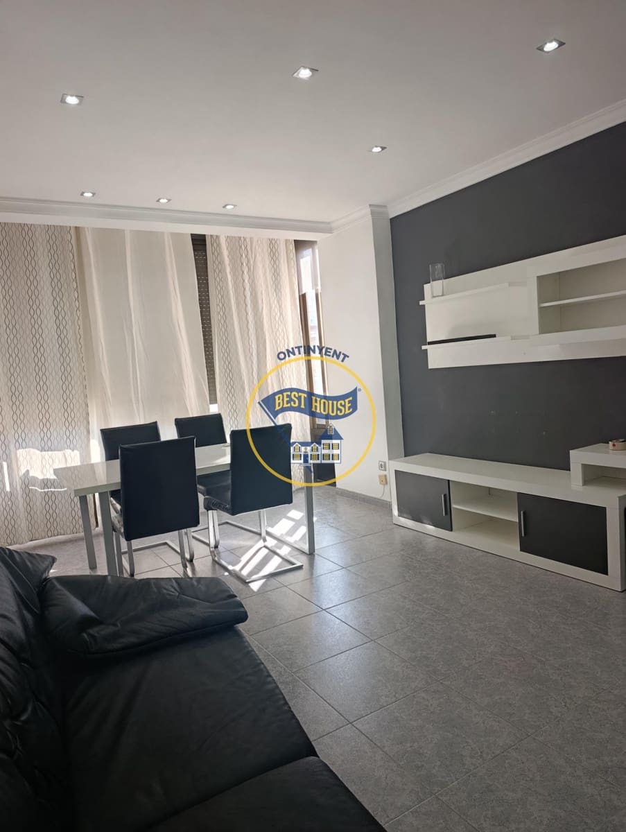 4 sovrum Lägenhet till salu i Ontinyent med garage - 190 000 € (Ref: 10120122)