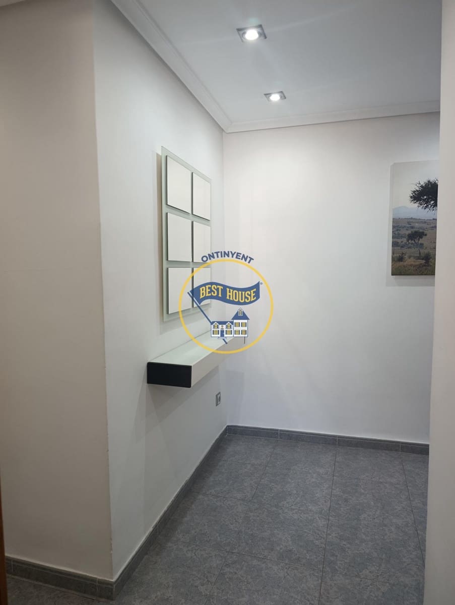 4 sovrum Lägenhet till salu i Ontinyent med garage - 190 000 € (Ref: 10120122)