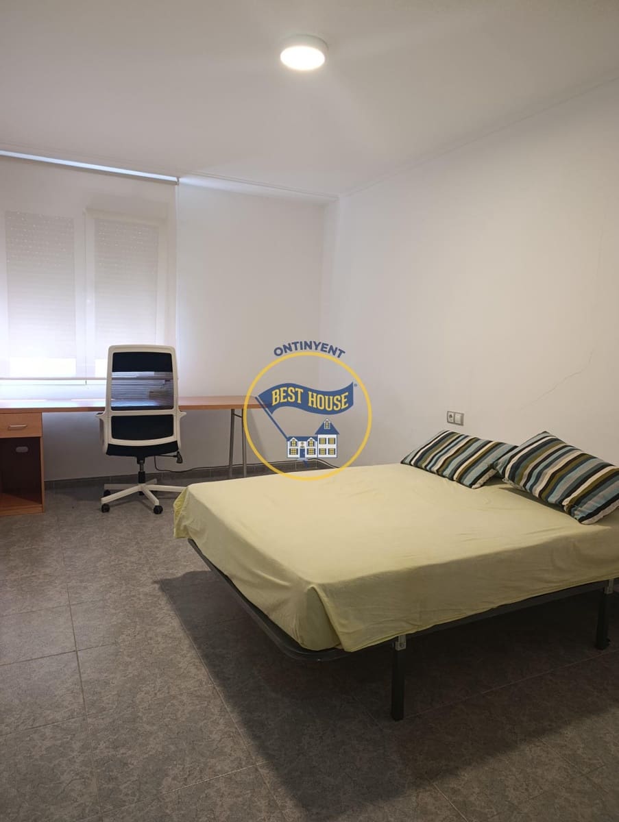 4 sovrum Lägenhet till salu i Ontinyent med garage - 190 000 € (Ref: 10120122)
