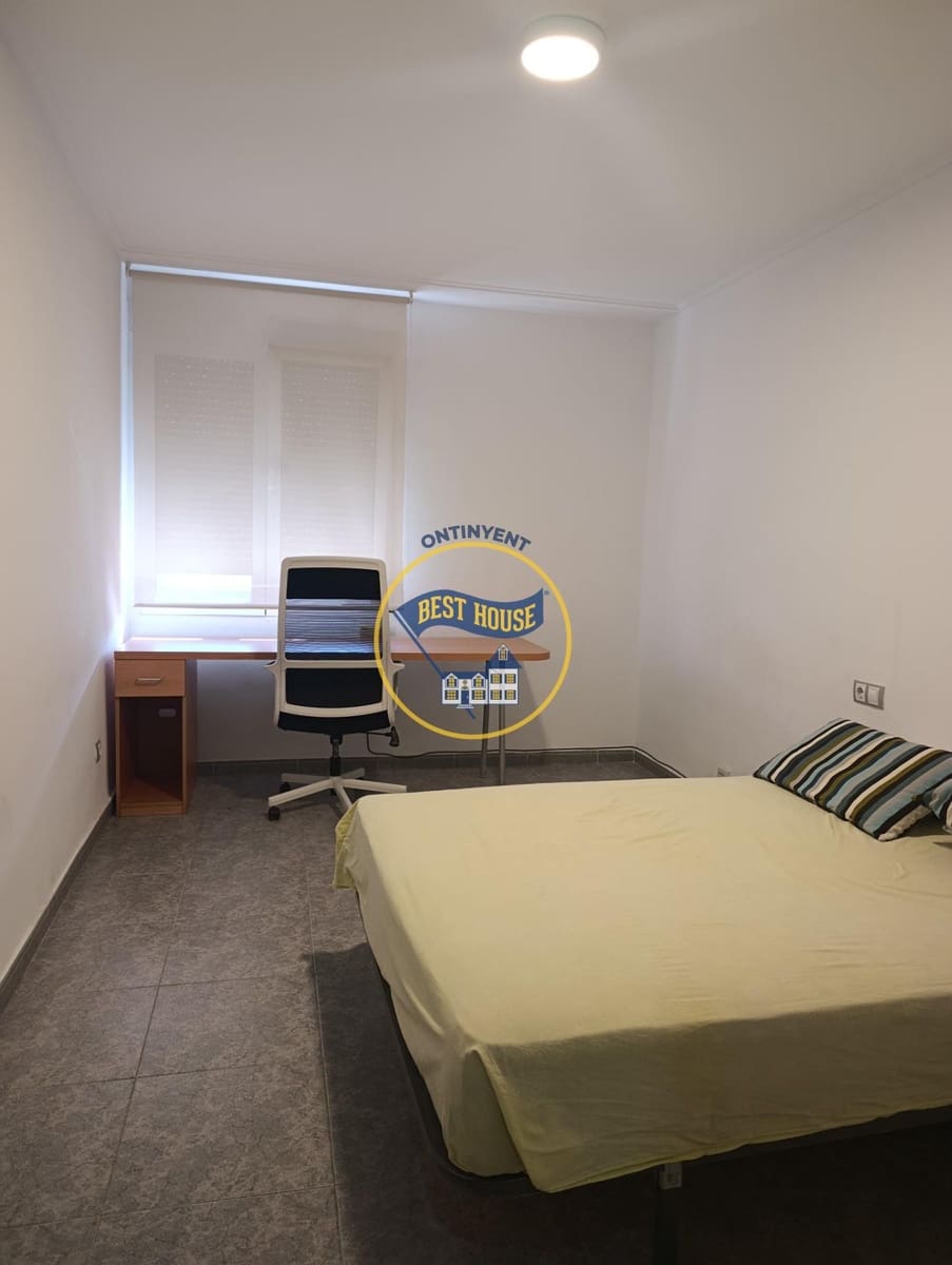4 sovrum Lägenhet till salu i Ontinyent med garage - 190 000 € (Ref: 10120122)