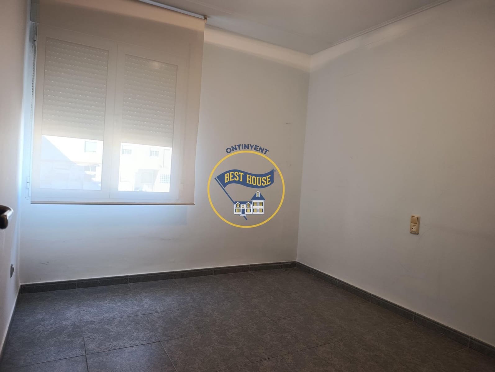 4 sovrum Lägenhet till salu i Ontinyent med garage - 190 000 € (Ref: 10120122)