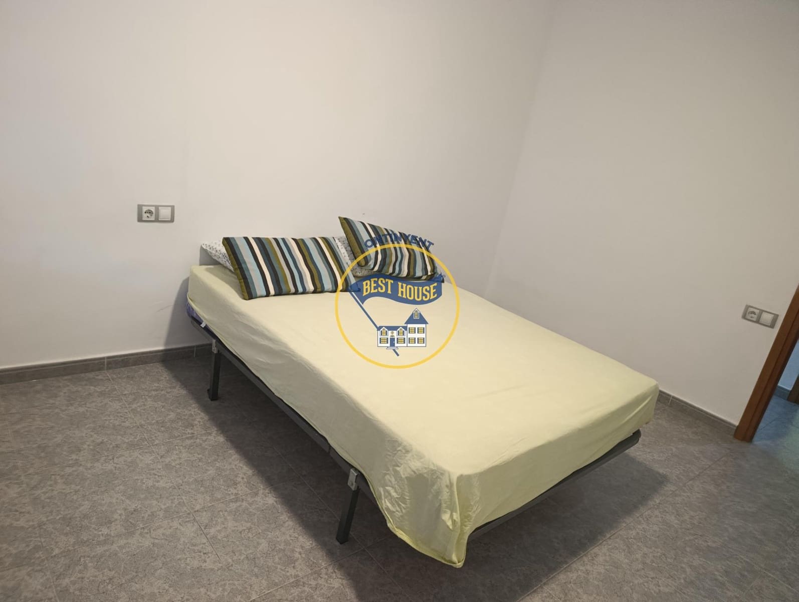 4 sovrum Lägenhet till salu i Ontinyent med garage - 190 000 € (Ref: 10120122)