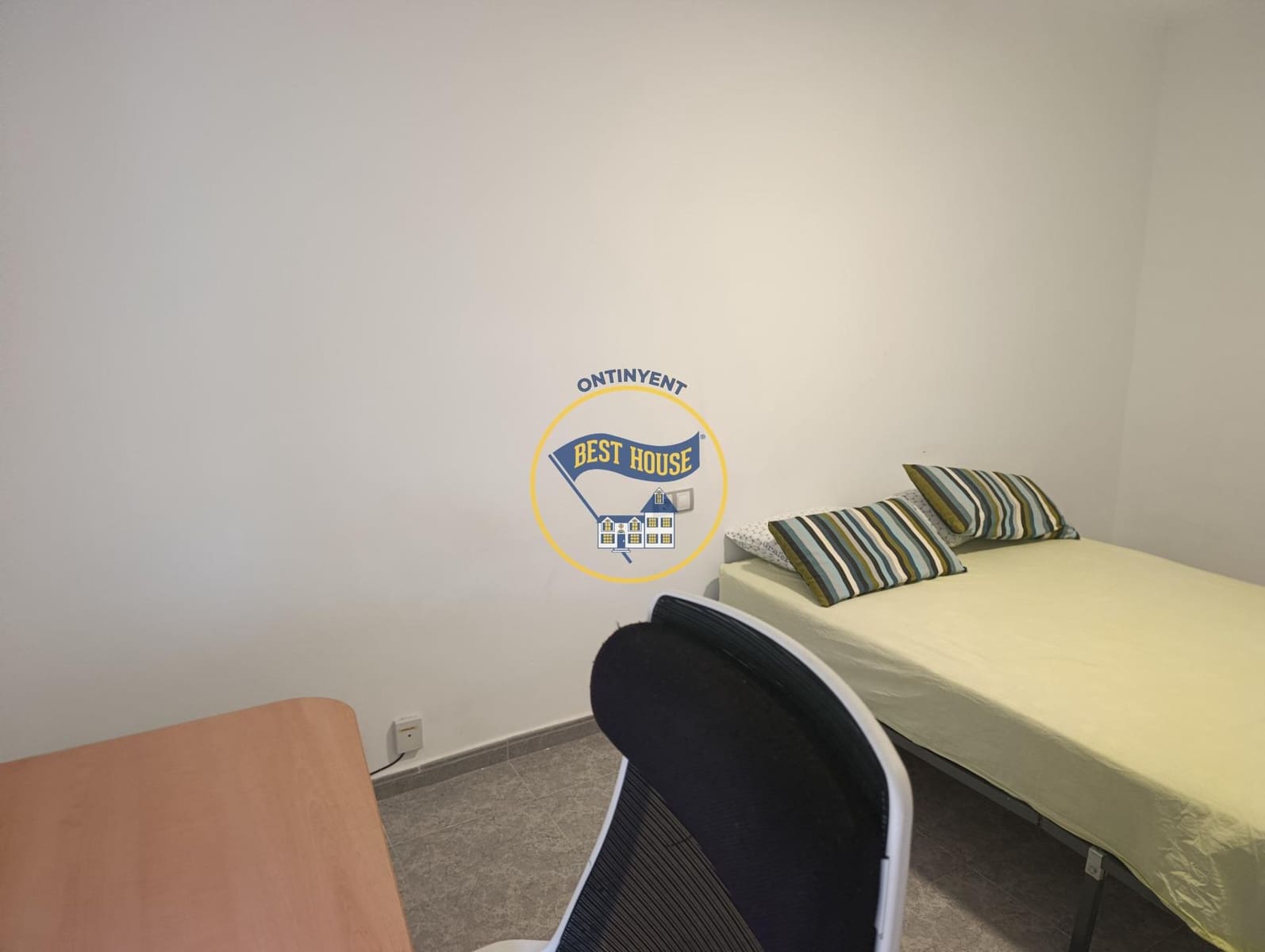 4 sovrum Lägenhet till salu i Ontinyent med garage - 190 000 € (Ref: 10120122)