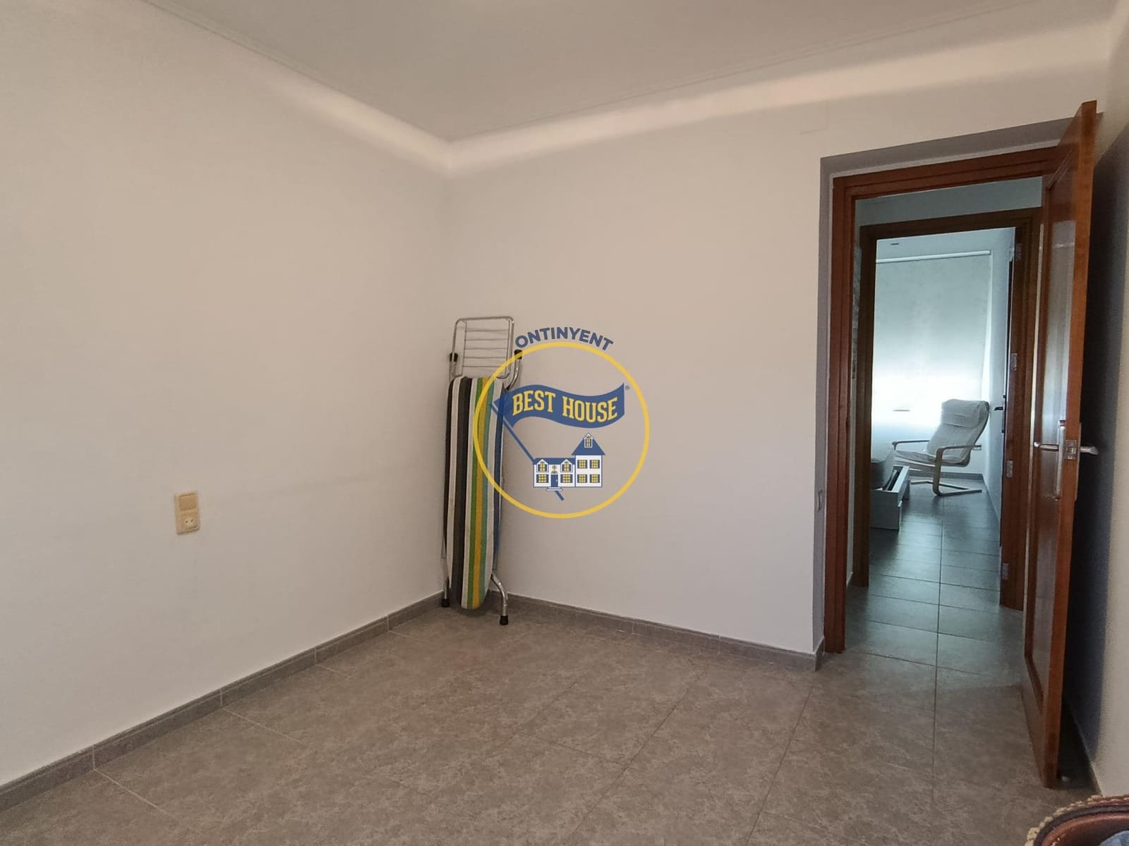 4 sovrum Lägenhet till salu i Ontinyent med garage - 190 000 € (Ref: 10120122)