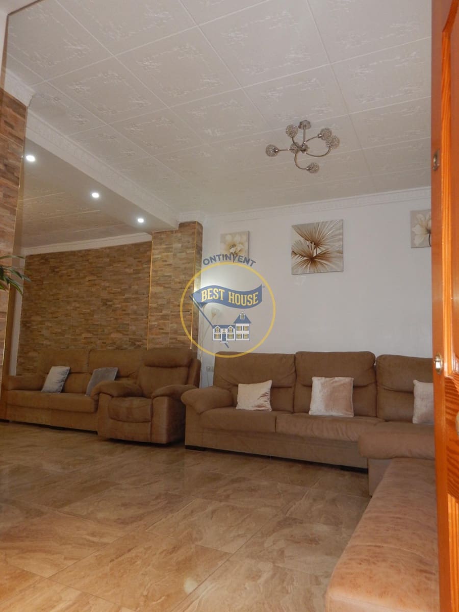 4 bedroom Townhouse for sale in Montesa - € 150,000 (Ref: 10120125)