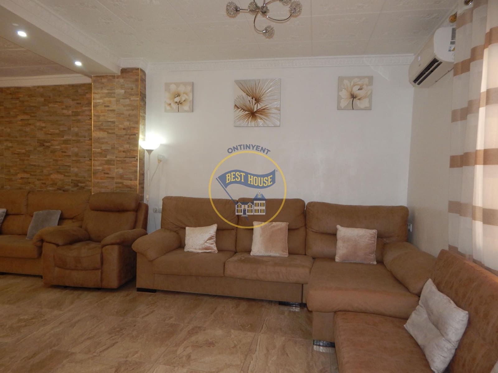 4 bedroom Townhouse for sale in Montesa - € 150,000 (Ref: 10120125)