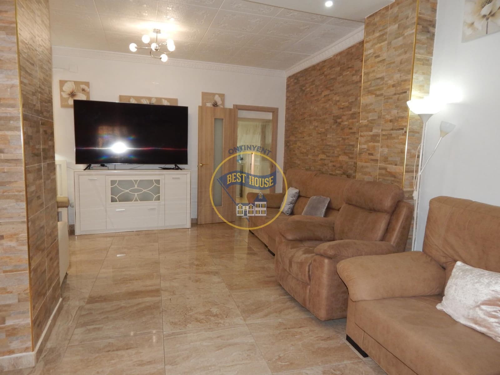 4 bedroom Townhouse for sale in Montesa - € 150,000 (Ref: 10120125)