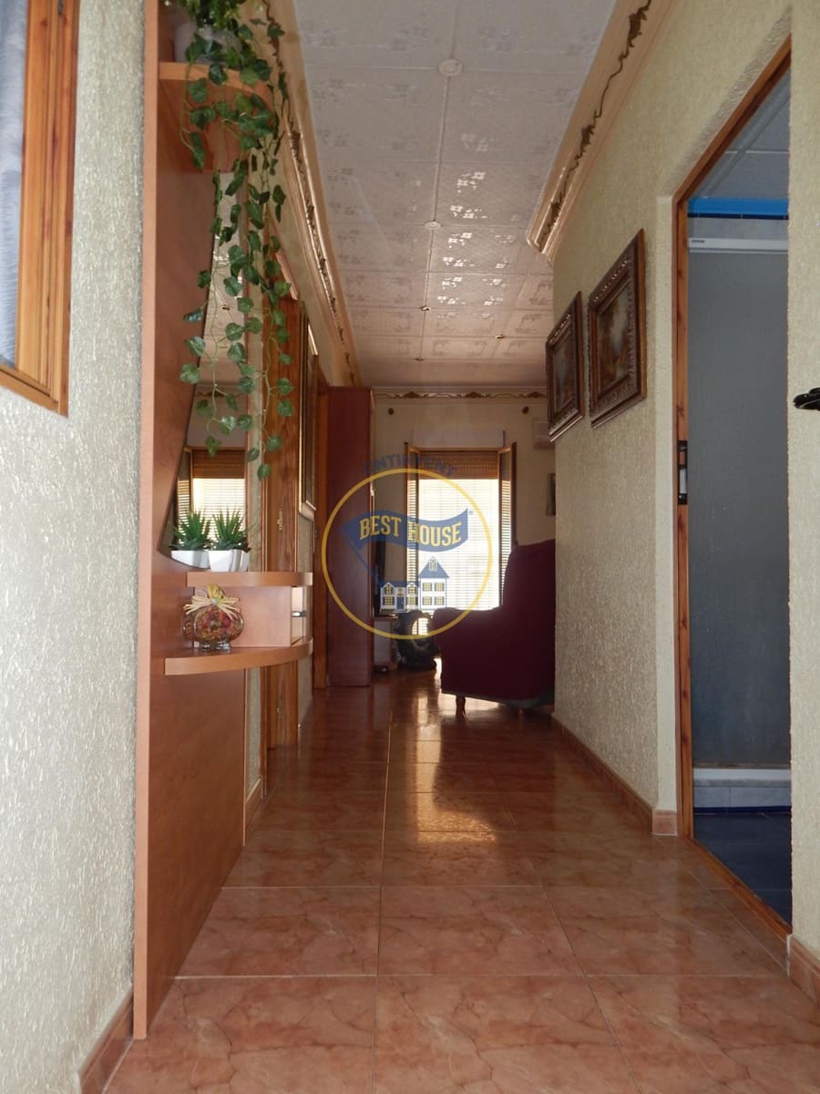 4 bedroom Townhouse for sale in Montesa - € 150,000 (Ref: 10120125)