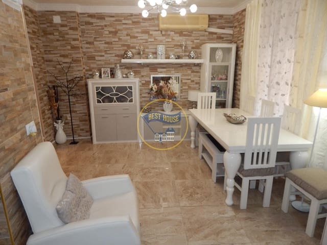 4 bedroom Townhouse for sale in Montesa - € 150,000 (Ref: 10120125)