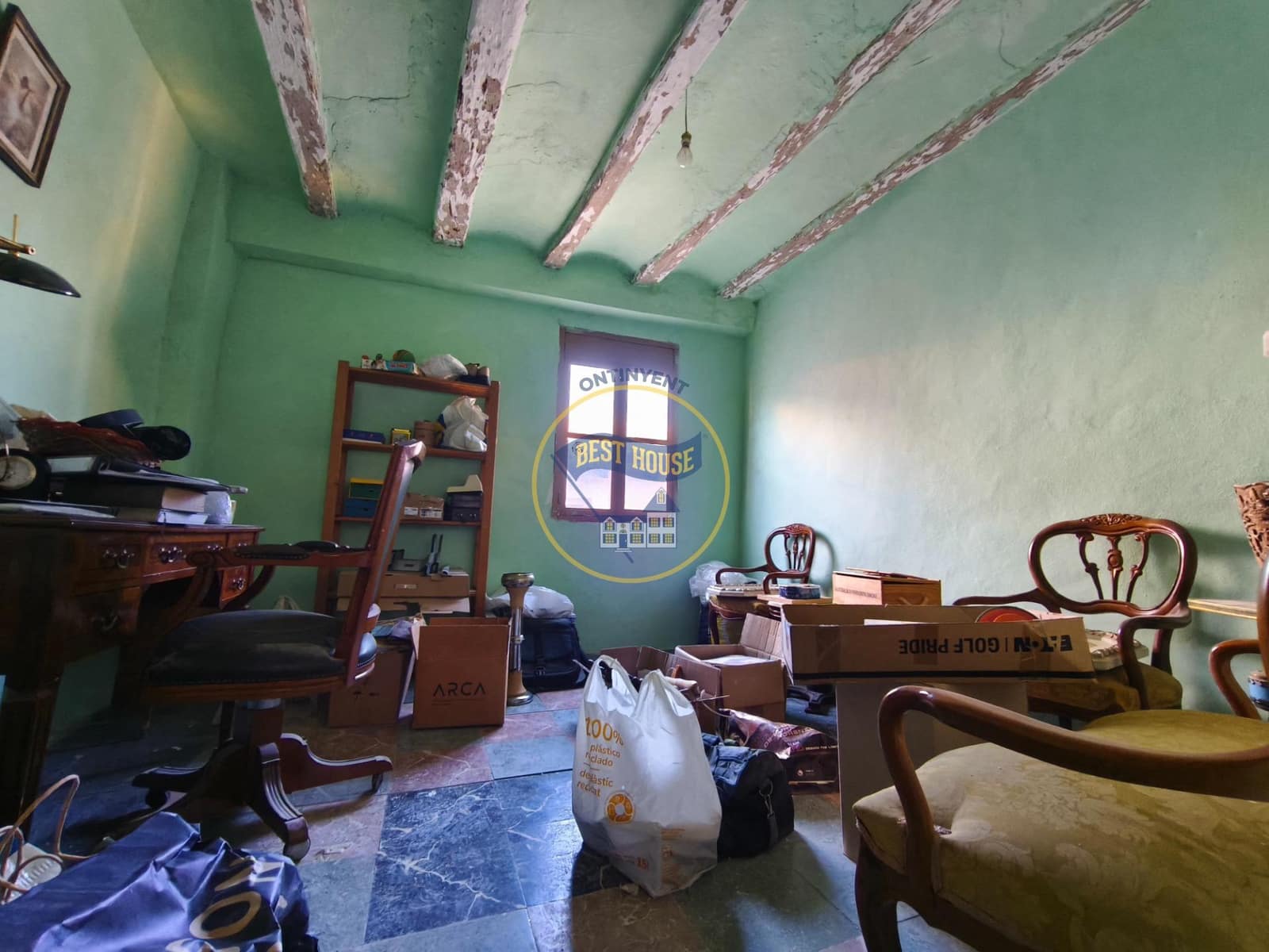 4 slaapkamer Huis te koop in Ontinyent - € 80.000 (Ref: 10120127)