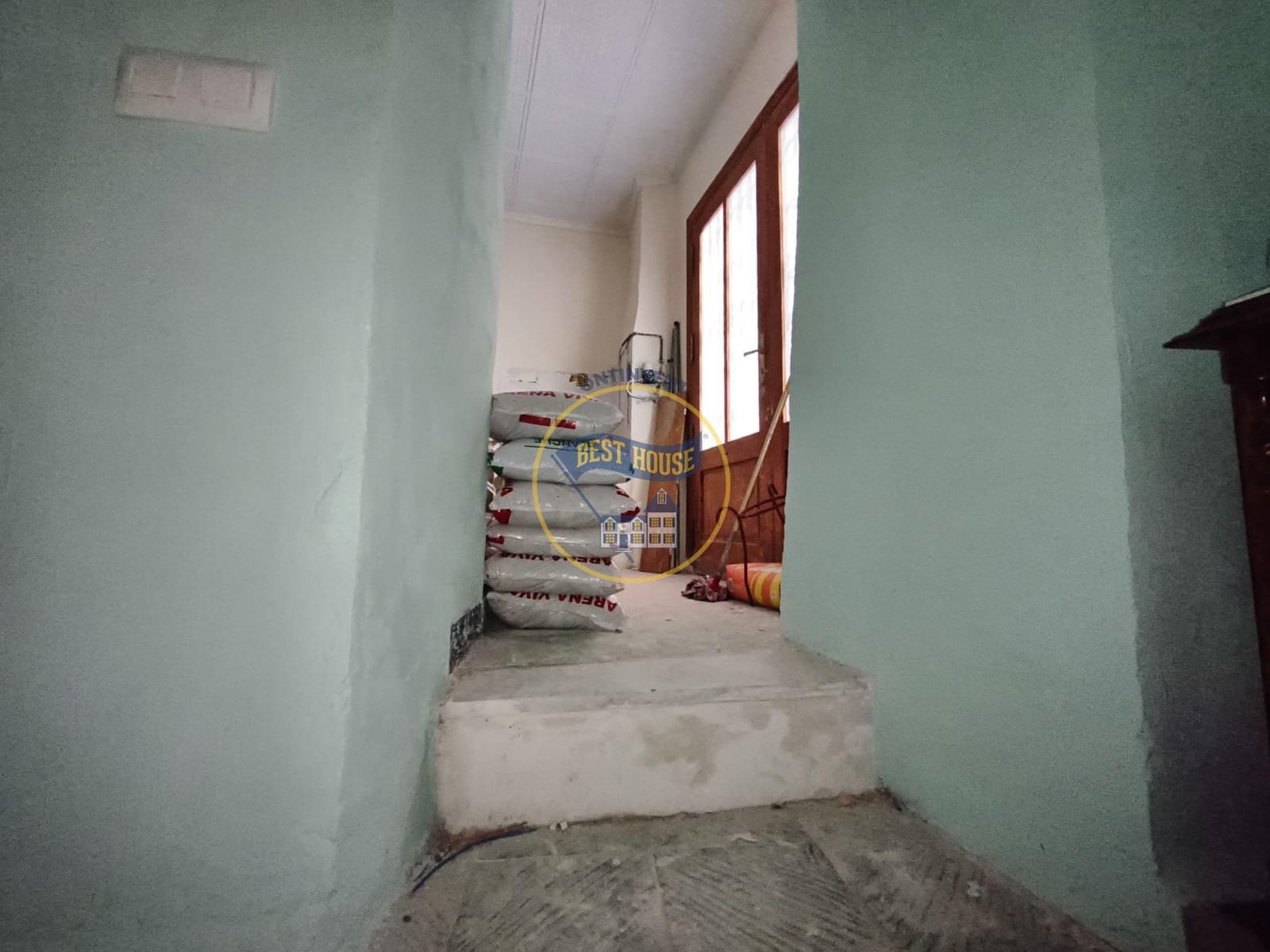 4 slaapkamer Huis te koop in Ontinyent - € 80.000 (Ref: 10120127)