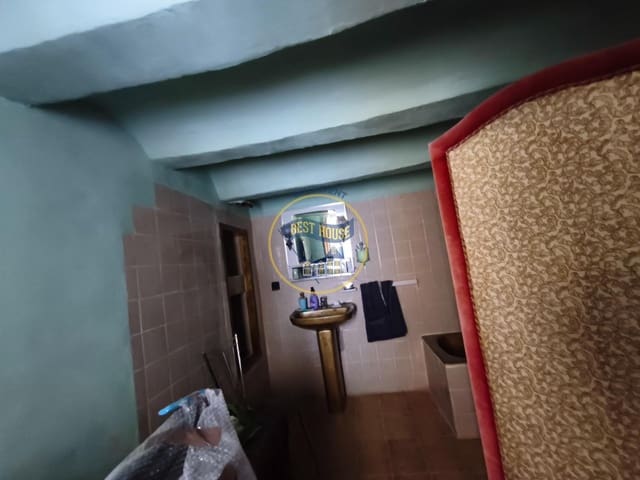 4 slaapkamer Huis te koop in Ontinyent - € 80.000 (Ref: 10120127)